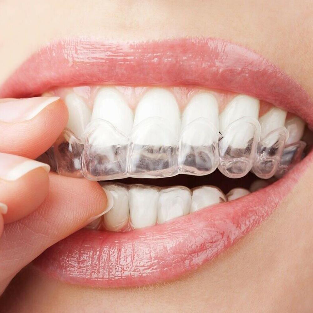 ที่ครอบฟันซิลิโคนสำหรับจัดฟัน  - Teeth Whitening Mouth Guard บทวิจารณ์และราคา
